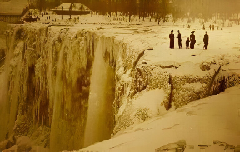 47 of the most haunting photos from history